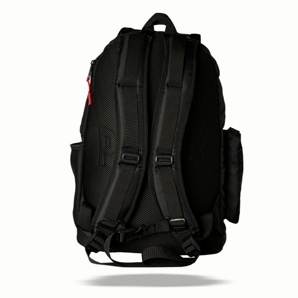 mochila negra4 MOCHILA PHENIX 18 LITROS CON IMPERMEABLE INCLUÍDO