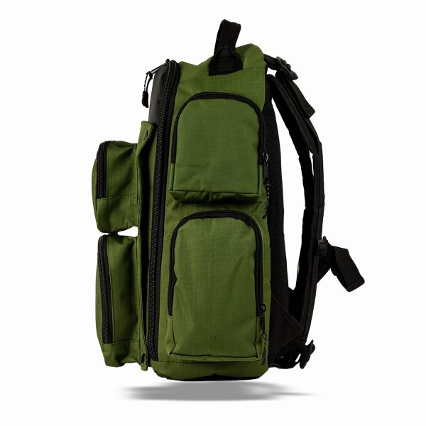 MOCHILA TERRA HIPERBÓREA VERDE 23 LITROS CON IMPERMEABLE INCLUÍDO