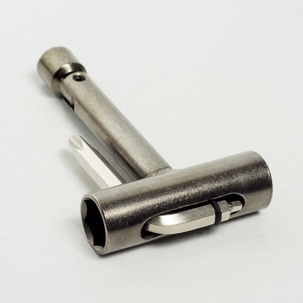 HERRAMIENTA LLAVE T BLNK METÁLICA